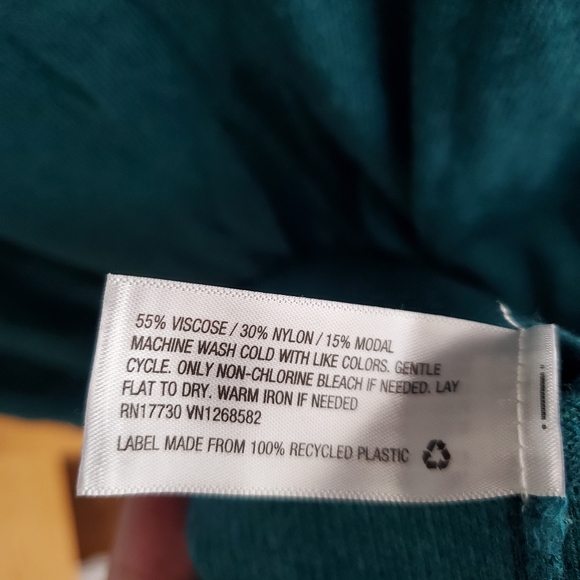 Sweater - Picture 5 of 5